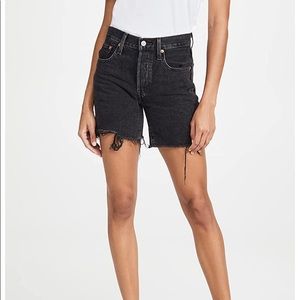 Levi’s 501 mid thigh jean shorts black sz 30